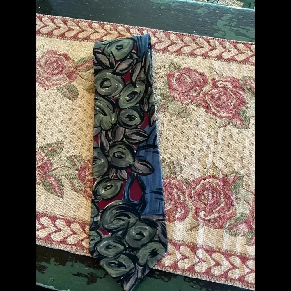 International Passport ArtisticSilk  Print Tie
